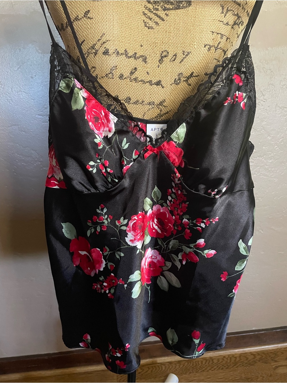 Apt. 9 Black Satin feel Floral Cami and shorts with Red and black floral Large